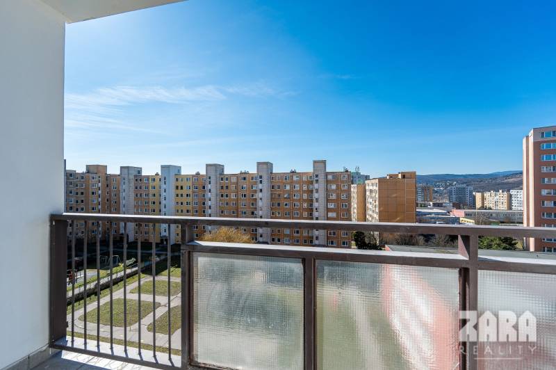 Belehradská - NOVINKA - MODERNÝ  2 izbový byt, 39 m2 + loggia