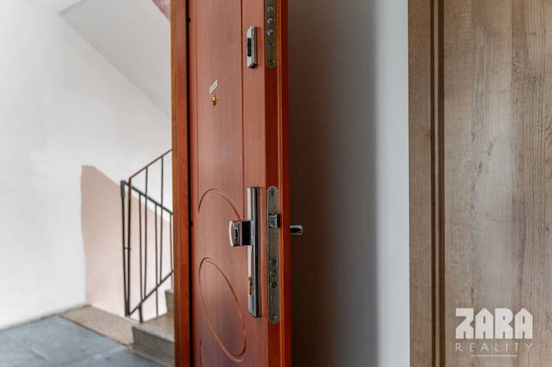 KVP:Čordáková pekný, priestranný 3 i. byt, 72 m2, loggia.REKONŠTRUKCIA