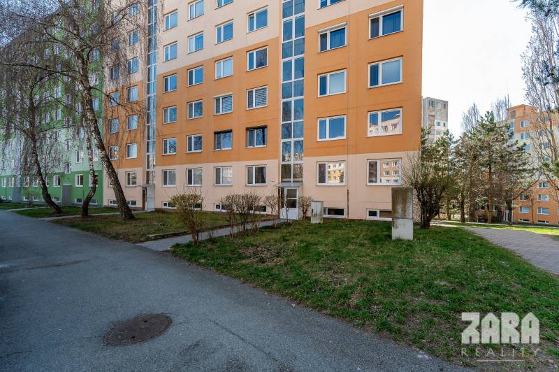 KVP:Čordáková pekný, priestranný 3 i. byt, 72 m2, loggia.REKONŠTRUKCIA