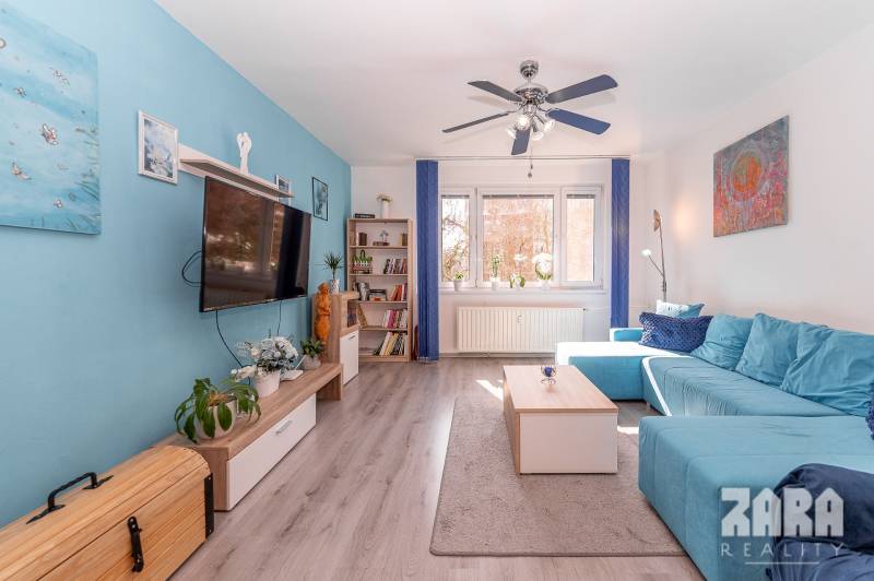 KVP:Čordáková pekný, priestranný 3 i. byt, 72 m2, loggia.REKONŠTRUKCIA