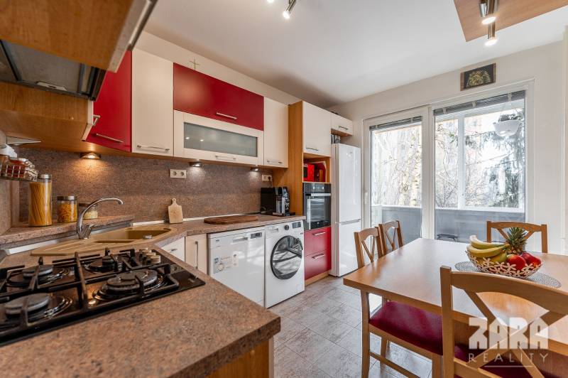 KVP:Čordáková pekný, priestranný 3 i. byt, 72 m2, loggia.REKONŠTRUKCIA