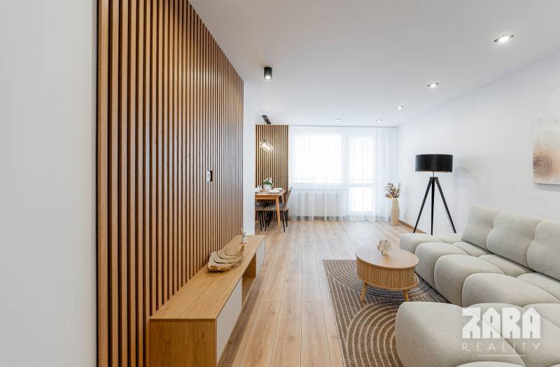 BUZULUCKÁ - NADČASOVÁ NOVINKA, 3.izb. byt 70 m2 + loggia so ZARIADENÍM