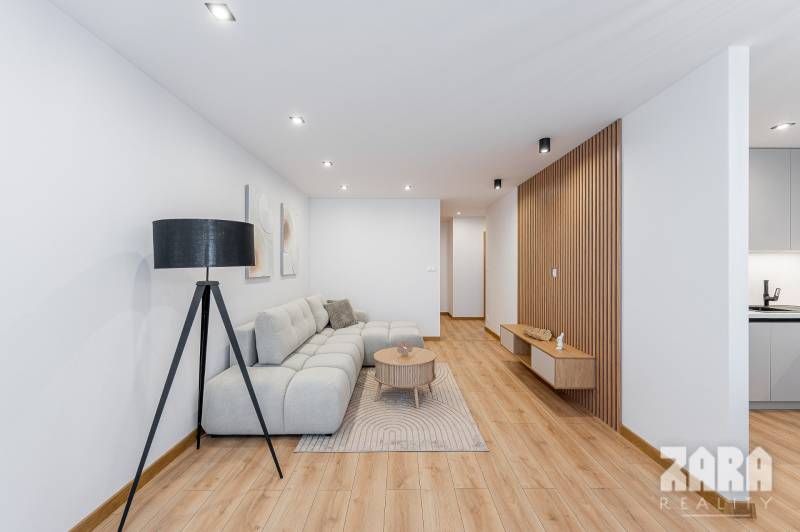 BUZULUCKÁ - NADČASOVÁ NOVINKA, 3.izb. byt 70 m2 + loggia so ZARIADENÍM