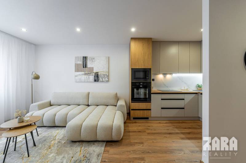 KVP Húsková - TOP PONUKA,  krásny 3 izbový byt. 63 m2 + loggia