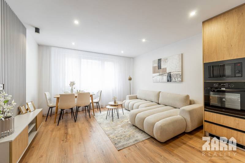 KVP Húsková - TOP PONUKA,  krásny 3 izbový byt. 63 m2 + loggia