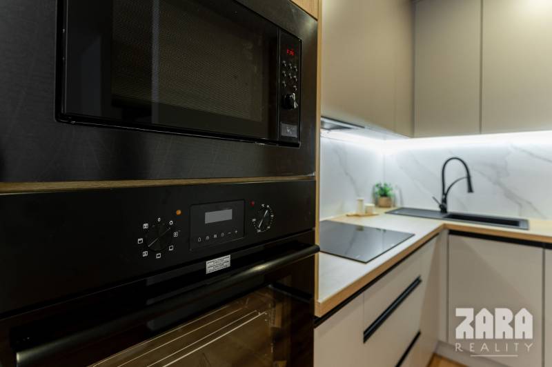 KVP Húsková - TOP PONUKA,  krásny 3 izbový byt. 63 m2 + loggia