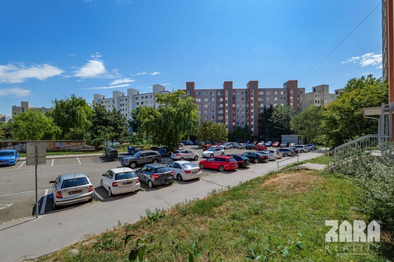 KVP Húsková - NOVINKA: MODERNÝ- ZARIADENÝ 3 izbový byt. 62 m2 + loggia