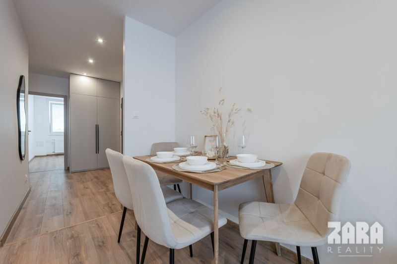 KVP Húsková - NOVINKA: MODERNÝ- ZARIADENÝ 3 izbový byt. 62 m2 + loggia