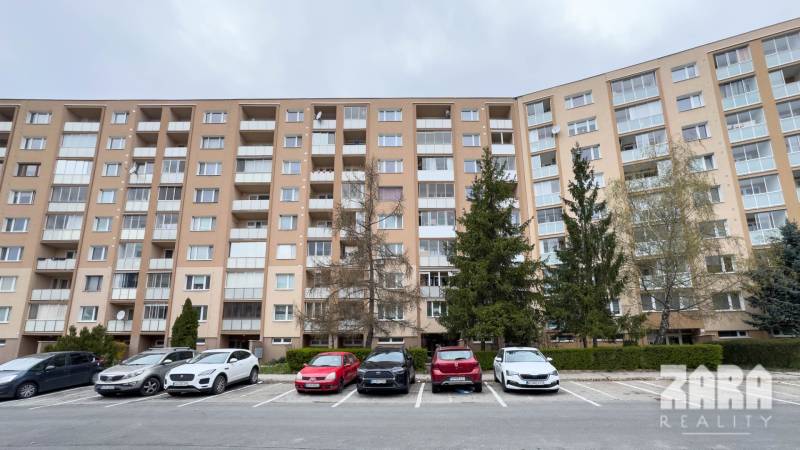 KVP - HEMERKOVA, MODERNÝ, ZARIADENÝ ŠTÝLOVÝ 1,5 izb. byt + loggia.