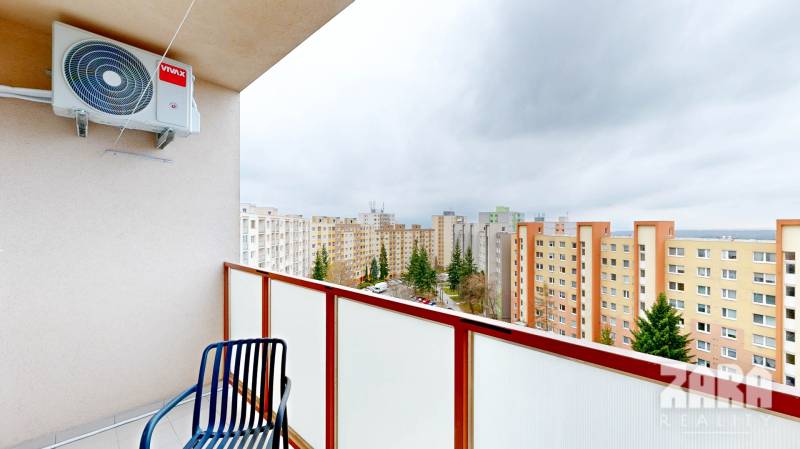 KVP - HEMERKOVA, MODERNÝ, ZARIADENÝ ŠTÝLOVÝ 1,5 izb. byt + loggia.