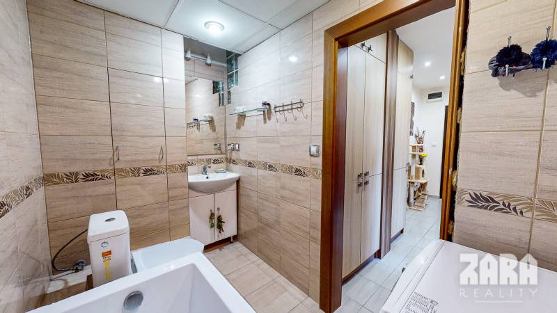 Clementisova - pekný 4.izbyt kompletná rekonštrukcia. 70 m2 +loggia