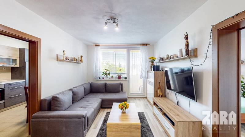 Clementisova - pekný 4.izbyt kompletná rekonštrukcia. 70 m2 +loggia