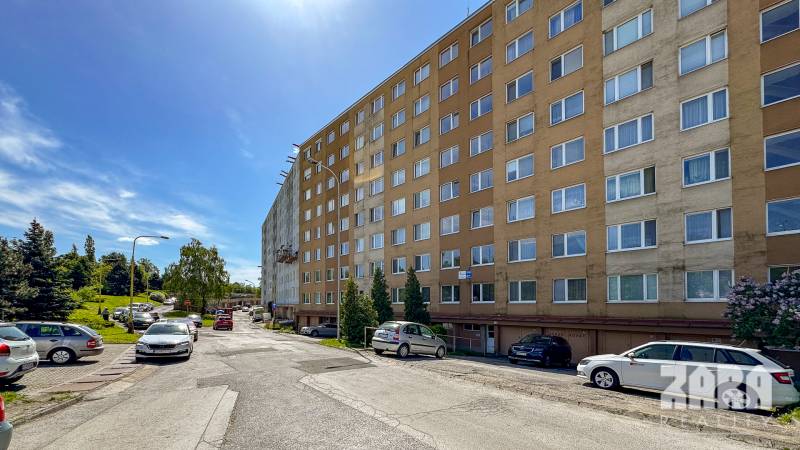 Clementisova - pekný 4.izbyt kompletná rekonštrukcia. 70 m2 +loggia