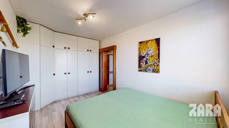 Clementisova - pekný 4.izbyt kompletná rekonštrukcia. 70 m2 +loggia