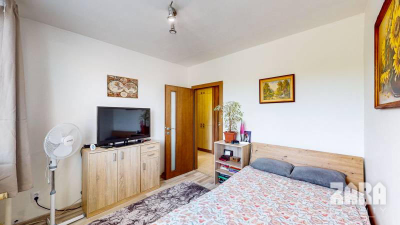 Clementisova - pekný 4.izbyt kompletná rekonštrukcia. 70 m2 +loggia