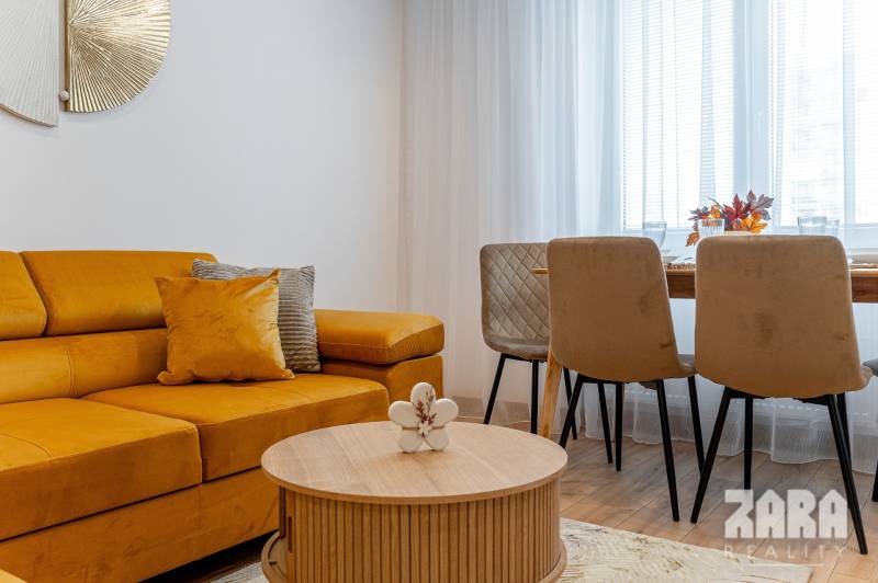 JUH - MUDROŇOVA -TOP PONUKA : 3 izb. TEHLOVÝ BYT + LOGGIA