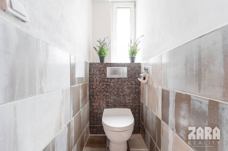 SEVER - 3 izb. TEHLOVÝ BYT 76 m²  + 12 m² BALKÓN. Byt. dom - r. 2010