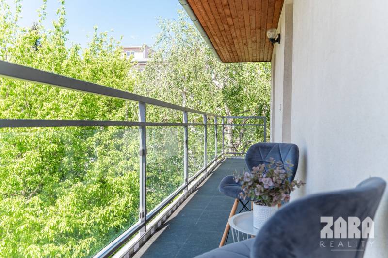 SEVER - 3 izb. TEHLOVÝ BYT 76 m²  + 12 m² BALKÓN. Byt. dom - r. 2010