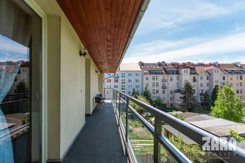 SEVER - 3 izb. TEHLOVÝ BYT 76 m²  + 12 m² BALKÓN. Byt. dom - r. 2010