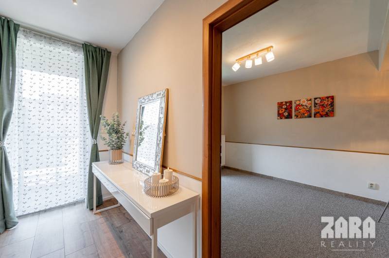 SEVER - 3 izb. TEHLOVÝ BYT 76 m²  + 12 m² BALKÓN. Byt. dom - r. 2010