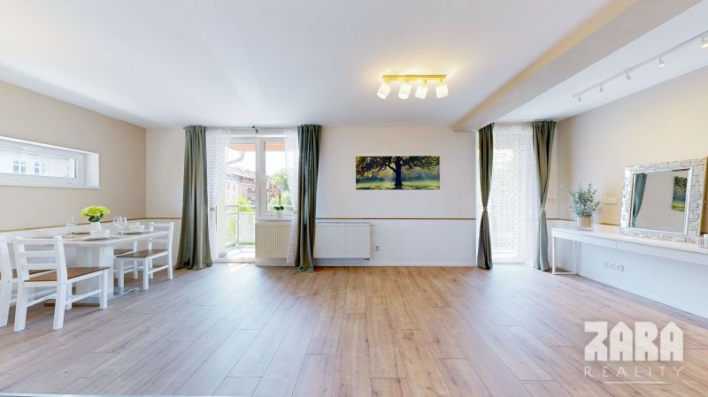 SEVER - 3 izb. TEHLOVÝ BYT 76 m²  + 12 m² BALKÓN. Možnosť kúpy garáže.