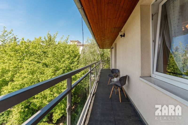 SEVER - 3 izb. TEHLOVÝ BYT 76 m²  + 12 m² BALKÓN. Byt. dom - r. 2010