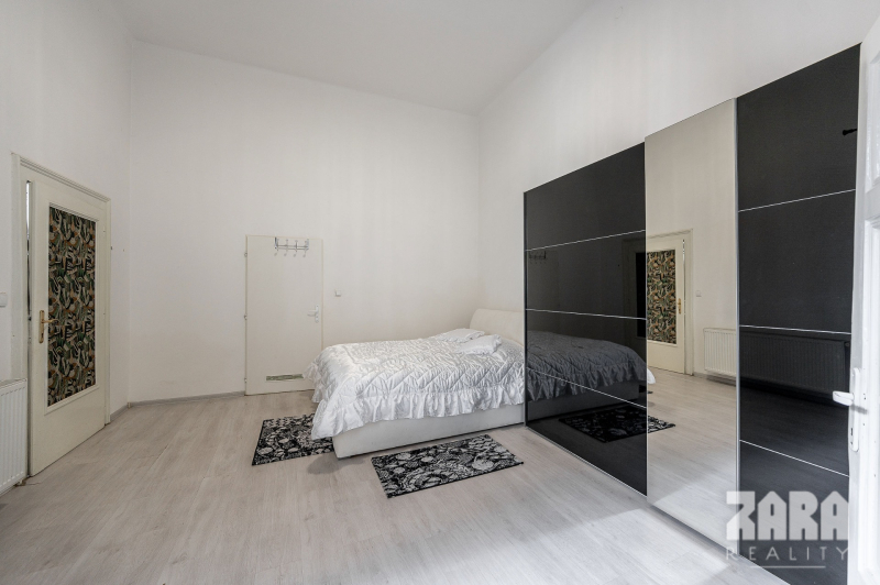 Štúrová - Košice -JUH, lukratívny 3. i. priestor  - 93 m2. Centrum 