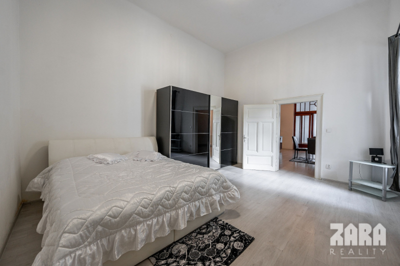 Štúrová - Košice -JUH, lukratívny 3. i. priestor  - 93 m2. Centrum 