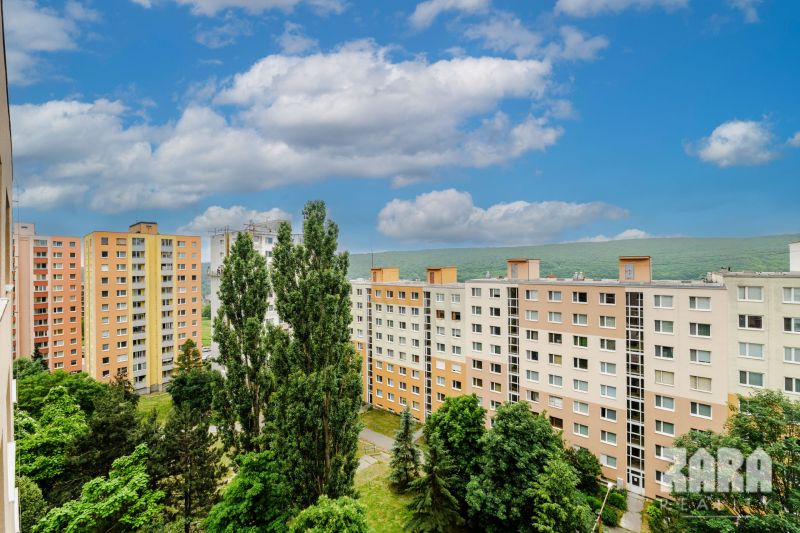 KVP ČORDÁKOVÁ - KLIMATIZOVANÝ 3 izbový byt, 70 m2 + loggia. KR