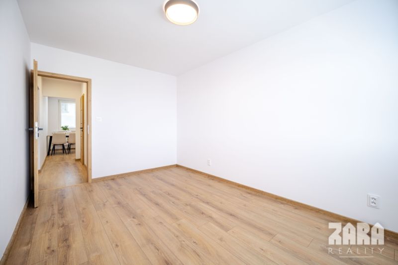 KVP ČORDÁKOVÁ - KLIMATIZOVANÝ 3 izbový byt, 70 m2 + loggia. KR
