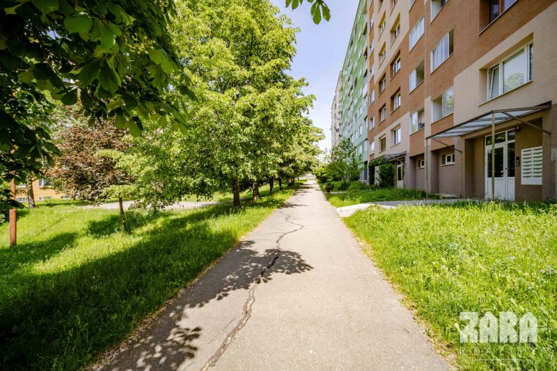 KVP ČORDÁKOVÁ - KLIMATIZOVANÝ 3 izbový byt, 70 m2 + loggia. KR