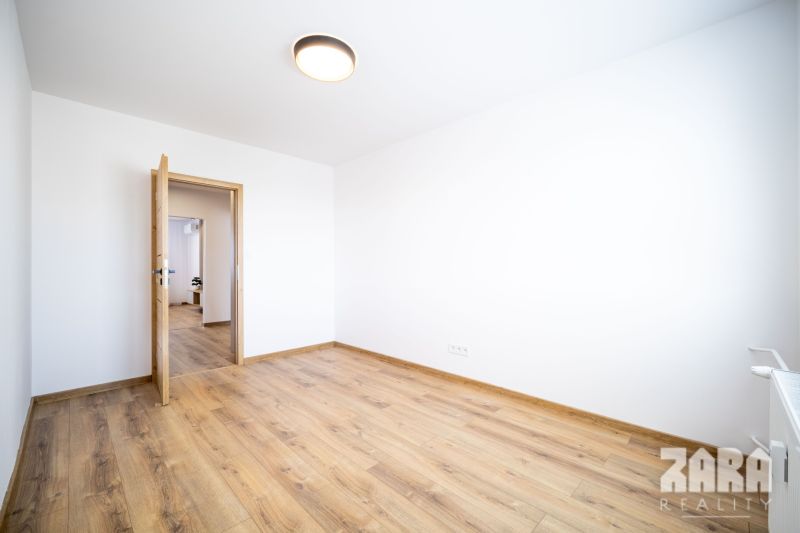 KVP ČORDÁKOVÁ - KLIMATIZOVANÝ 3 izbový byt, 70 m2 + loggia. KR