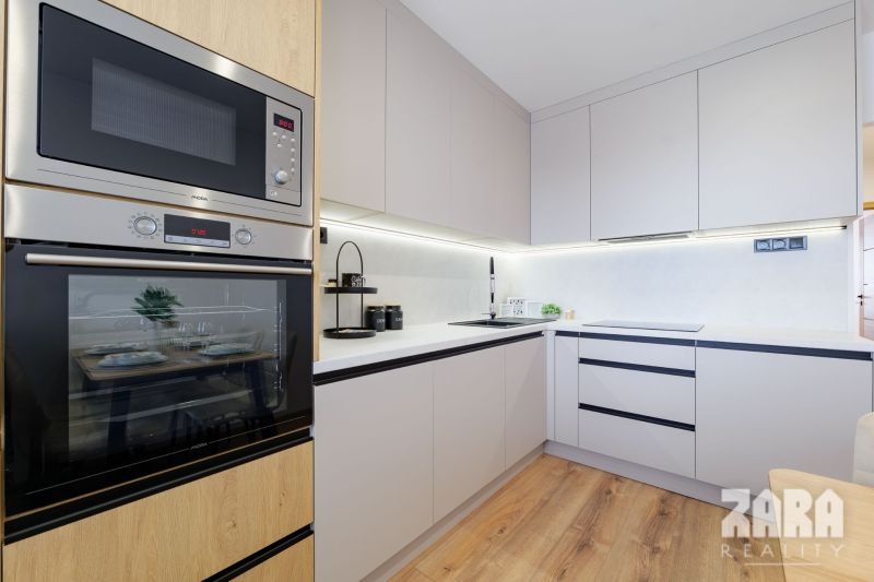 KVP ČORDÁKOVÁ - KLIMATIZOVANÝ 3 izbový byt, 70 m2 + loggia. KR