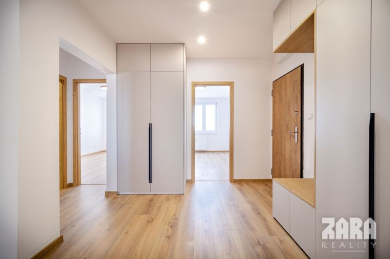 KVP ČORDÁKOVÁ - KLIMATIZOVANÝ 3 izbový byt, 70 m2 + loggia. KR