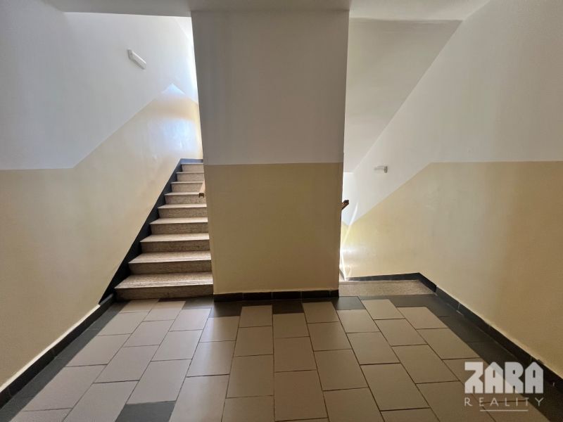 ul. POPRADSKÁ: TEHLOVÝ 1,5 izbový byt, 38m², 1/4 posch.