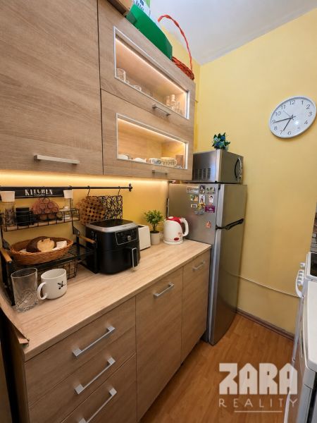 ul. POPRADSKÁ: TEHLOVÝ 1,5 izbový byt, 38m², 1/4 posch.