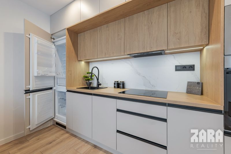 KVP - Titogradska. NOVINKA: Moderný 1,5 izbový byt 36 m2 + loggia. KR