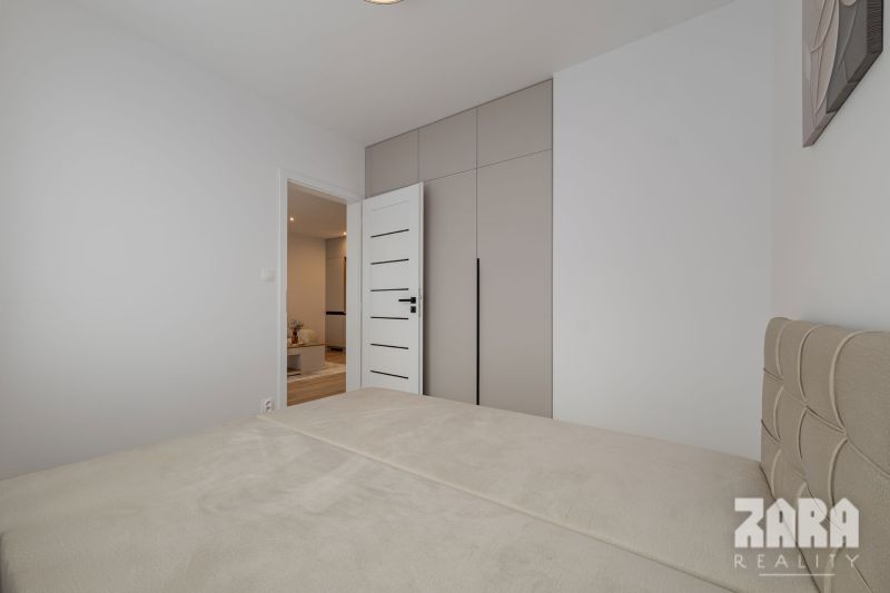 KVP - Titogradska. NOVINKA: Moderný 1,5 izbový byt 36 m2 + loggia. KR