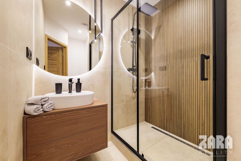 KVP-Bauerova. Moderný zariadený byt 50 m2 + loggia. Klimatizácia.