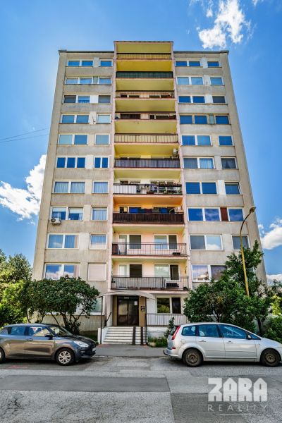 Terasa - Štýlový 3 izb. byt ul. Gudernova, 57 m2, loggia. ZARIADENÝ.KR