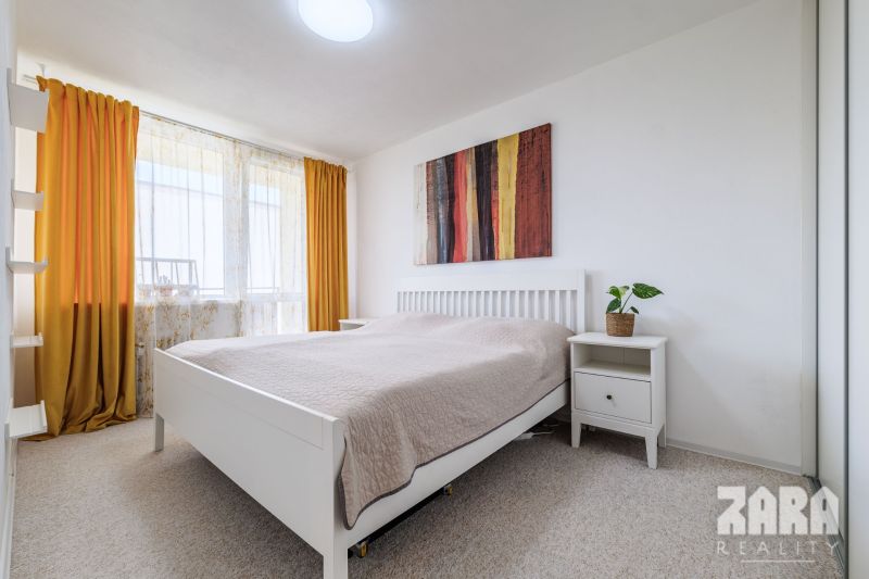 Terasa - Štýlový 3 izb. byt ul. Gudernova, 57 m2, loggia. ZARIADENÝ.KR
