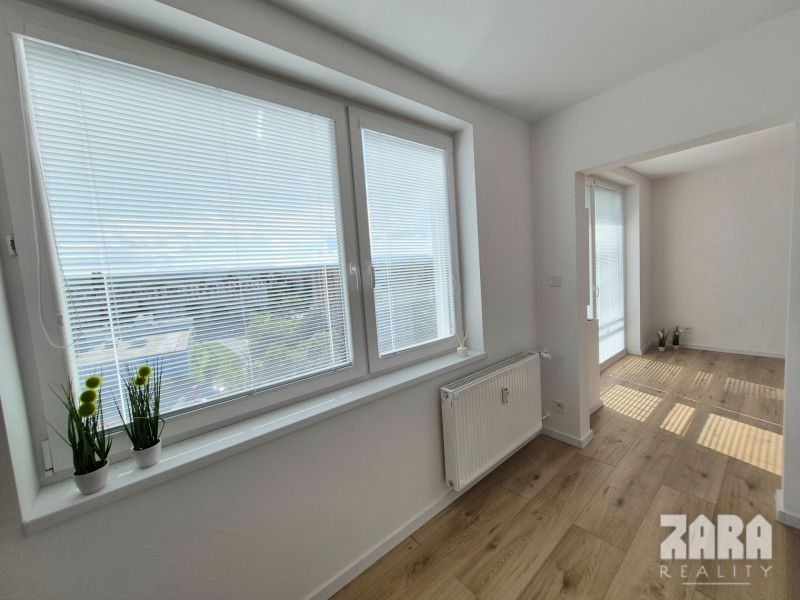 TERASA - Michalovska - pekný 3 izbový byt po novej KR. 68 m2 + BALKÓN