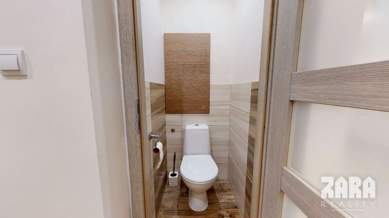 ČIERNOMORSKÁ - ZARIADENÝ 1,5 izb. byt po KOMPL. rekonštrukcii  40 m2