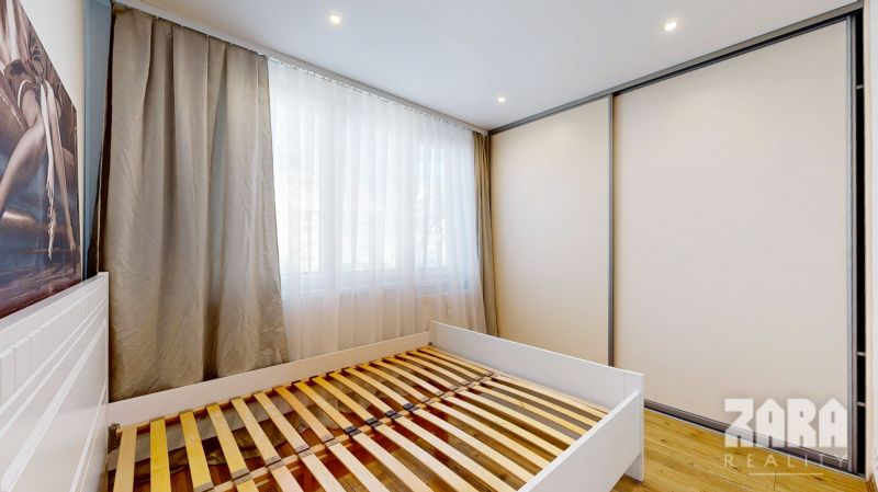 ČIERNOMORSKÁ - ZARIADENÝ 1,5 izb. byt po KOMPL. rekonštrukcii  40 m2