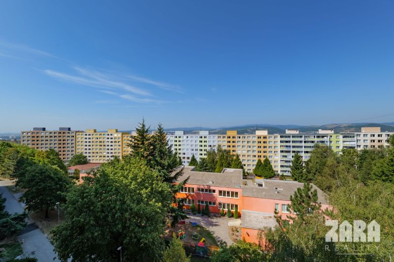 Krosnianska - NOVINKA - KLIMATIZOVANÝ 3 iz. byt., KR. 70 m2 + loggia