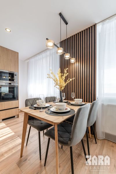 Krosnianska - NOVINKA - KLIMATIZOVANÝ 3 iz. byt., KR. 70 m2 + loggia