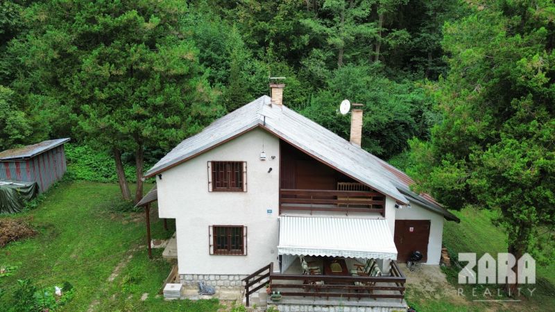 Celoročne obývateľná rekreačná chata - Šugov, Medzev. Všetky IS. 