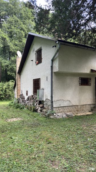 Celoročne obývateľná rekreačná chata - Šugov, Medzev. Všetky IS. 