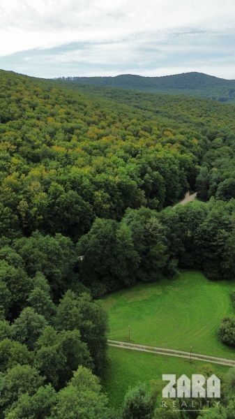 Celoročne obývateľná rekreačná chata - Šugov, Medzev. Všetky IS. 