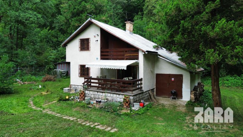 Celoročne obývateľná rekreačná chata - Šugov, Medzev. Všetky IS. 